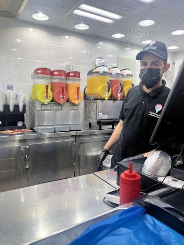 أيس كريم ركن العاصمة - الضيافة