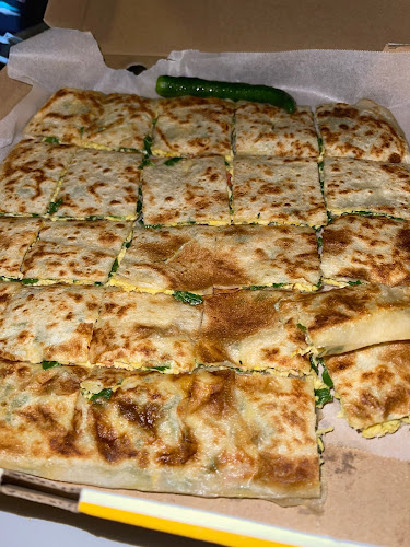 مطعم حكاية مطبق (مطبق معصوب سمبوسة)