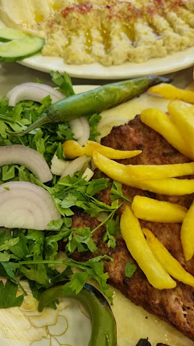 مطعم كرم حمص - الضيافة