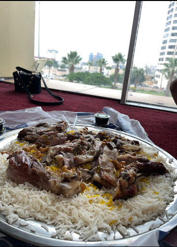 مطعم حنيذ علي رمزي