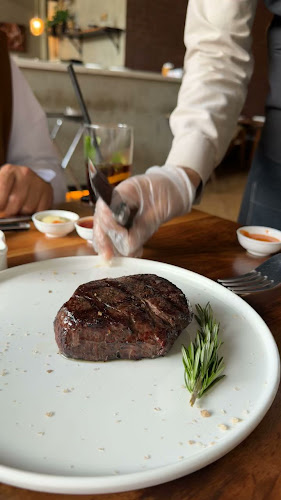 Opinii despre مطعم بورتر هاوس în الرياض - الضيافة