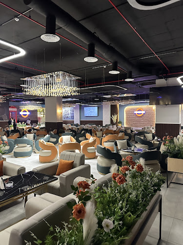 The Station Restaurant & Lounge | مطعم ولاونج ذا ستيشن