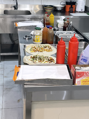 فلافل وفوال - الرياض