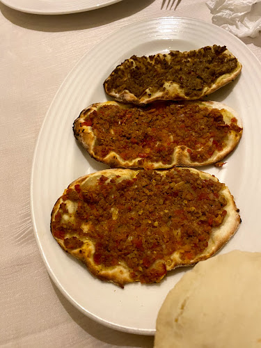 Opinii despre مطعم نارنج în جدة - الضيافة