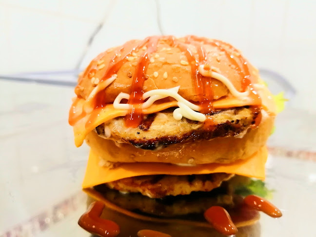 Opinii despre مطعم برجر جوهر în عرعر - الضيافة