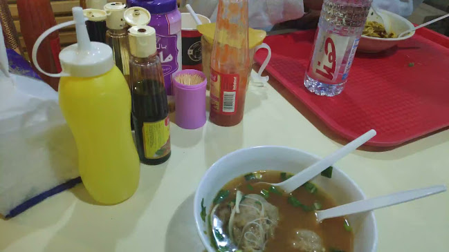 Comentarii opinii despre مطعمالسفينةالذهبيه