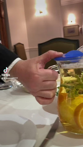 مطعم بعلبك - الرياض