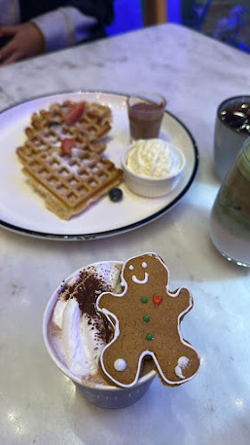 طريق الأمير نايف بن عبدالعزيز، العزيزية، الدمام 32424