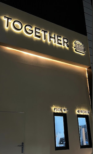 مطعم توقيذر - TOGETHER