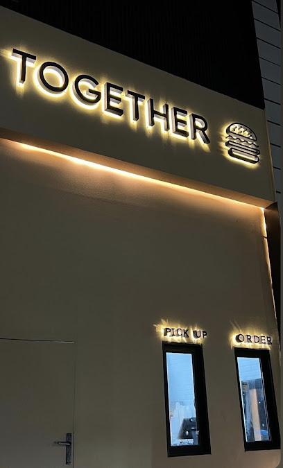 مطعم توقيذر - TOGETHER