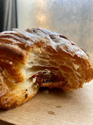 ايين - الضيافة