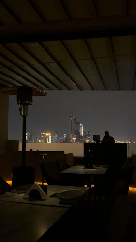 هايفن لاونج