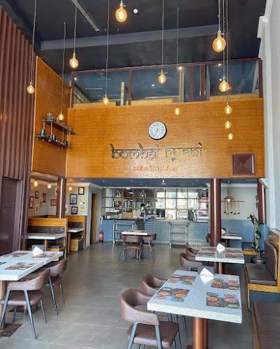 بومباي رياني