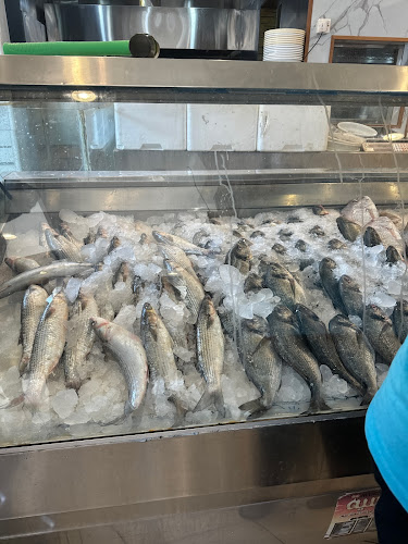 Comentarii opinii despre مطعم طرح البحر للماكولات البحرية