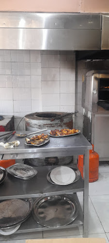 Opinii despre مطعم ركن الحضارم للأسماك în جدة - الضيافة