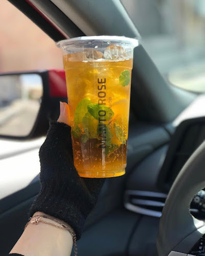 مانتوروز كافيه