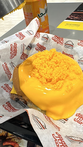 الكبير بيسترو لبناني - الرياض