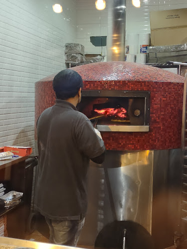 Opinii despre ليتس بيتزا în الرياض - الضيافة