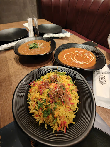 كراون تكا - الضيافة