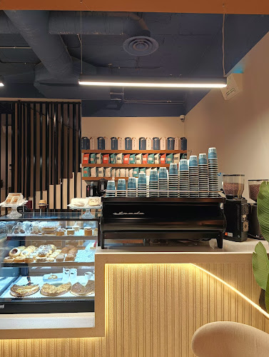 Comentarii opinii despre هير سبيس | Here space