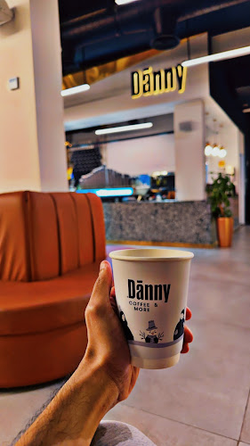 داني كوفي - المبرز