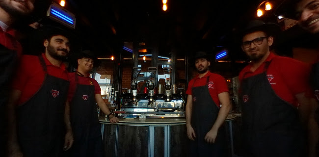 مقهى كاستيلو - الضيافة