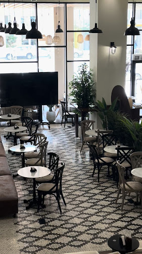 كافية و بيكري ايليون - الرياض