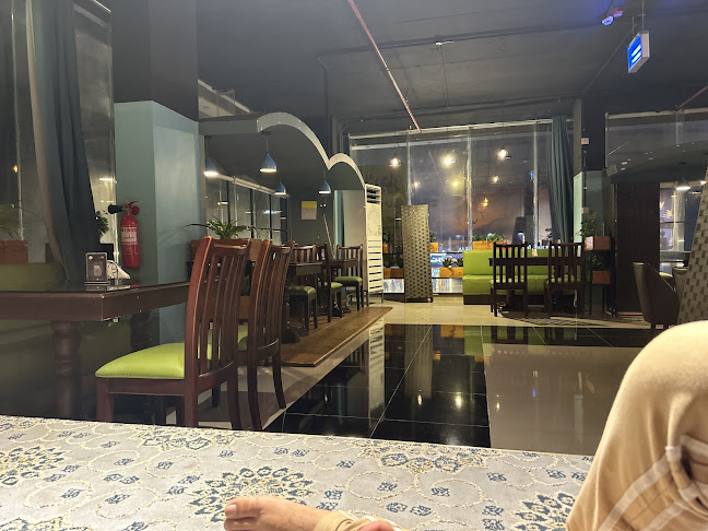 Opinii despre Tamarind Restaurant Jizan- مطعم تمر هند جازان în جازان - الضيافة