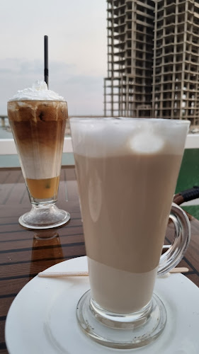 Opinii despre السيف كافيه الشبيلي الخور în الخبر - الضيافة