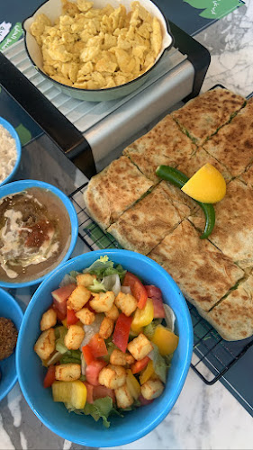 Comentarii opinii despre مطعم زيتون و تين