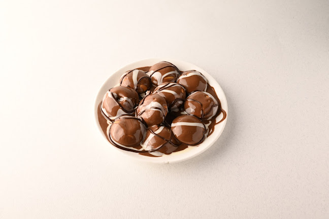 Sweet Time The Best Cafe مقهى الزمن الجميل - جدة