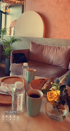 ليلي كافيه وورد - الضيافة