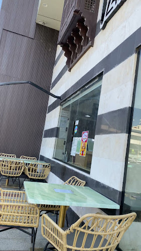 مطعم غير شكل - جدة