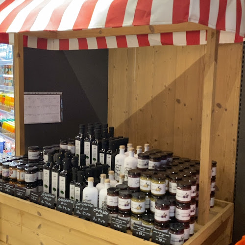 افران الحطب - الضيافة