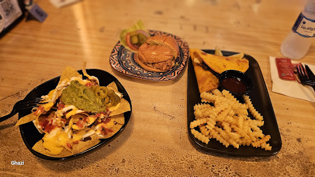 طريق الأمير محمد بن فهد بن عبدالعزيز، الشاطئ الغربي، الدمام 32413