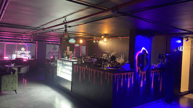 الملقا مطعم . كافيه . لاونج