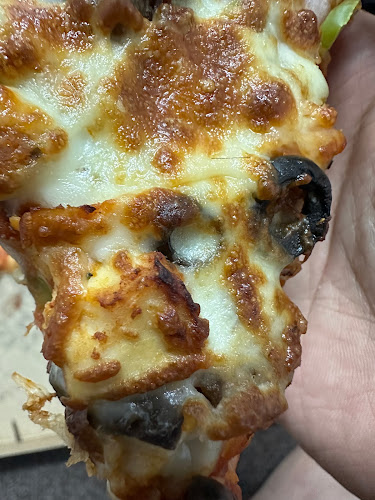 بيتزا الأصدقاء - الضيافة