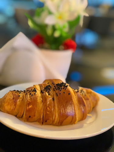 طاولة كافيه