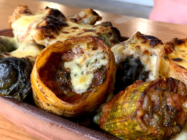 Dulma and Grill - الضيافة