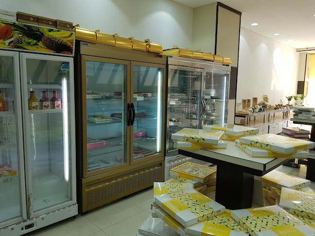 Cinnabon / Seattle's Best