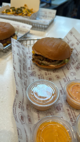 Opinii despre إمبوس برجر în تبوك - الضيافة