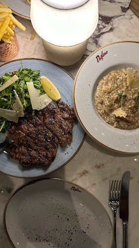 دلفينو - الضيافة