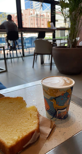 ادمي قهوة و محمصة - الضيافة