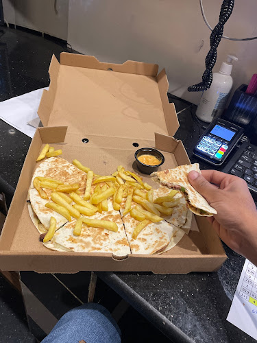 Opinii despre شاورمر واوا în مكة - الضيافة