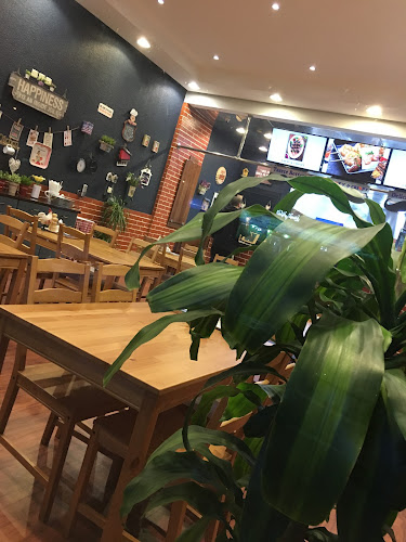 Tasty And Crispy Restaurant