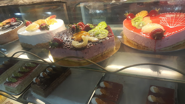 Comentarii opinii despre مخابز وحلويات شبرا الآلية