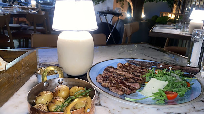 7462 حي, المعذر الشمالي، طريق الامير محمد بن عبدالعزيز, الرياض 12314