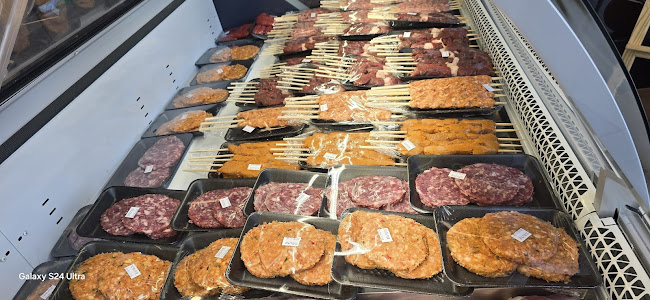 Comentarii opinii despre مطاعم ساروجة فرع 5 حفر الباطن