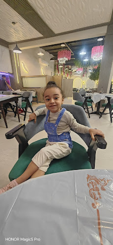 مطعم قصر منتزه القطيف