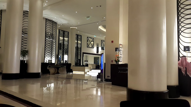 نايا - الضيافة